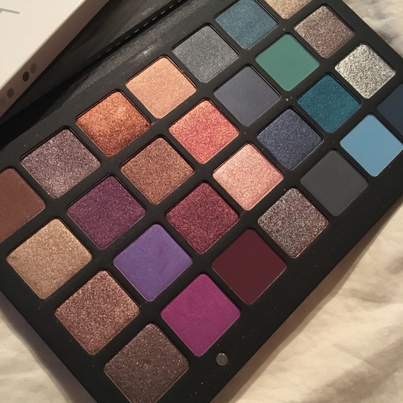Natasha Denona Eyeshadow Palette 28 - Picture 3 of 5